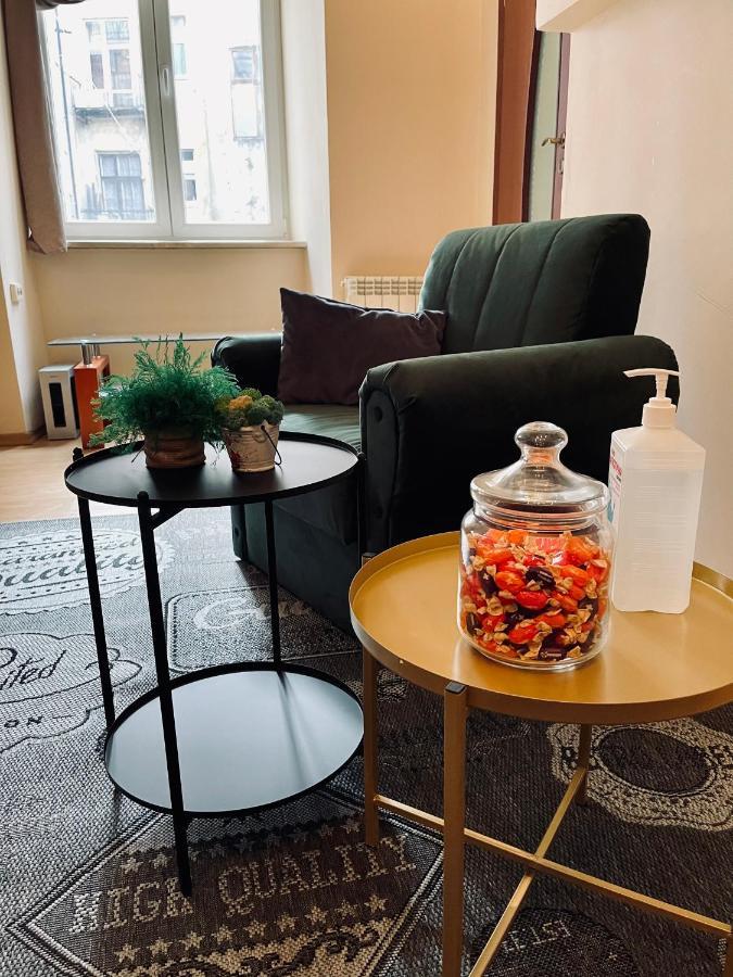 Apartments Djulia On Valova Street Лвив Екстериор снимка