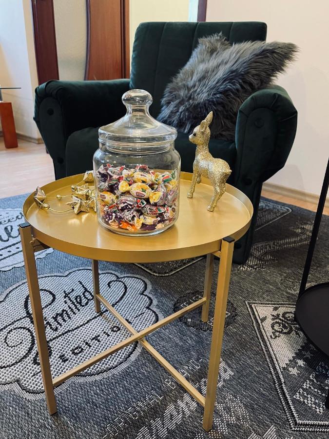 Apartments Djulia On Valova Street Лвив Екстериор снимка